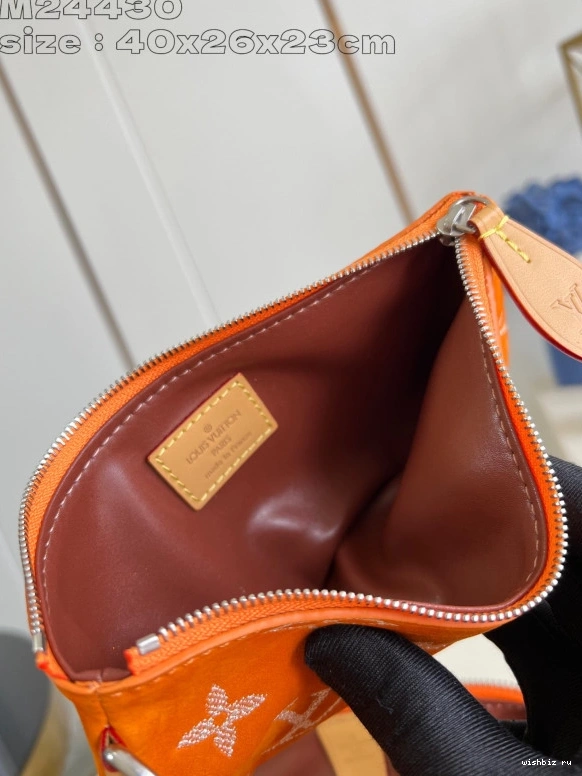 WIS 40 Vuitton Louis SPEEDY 0824